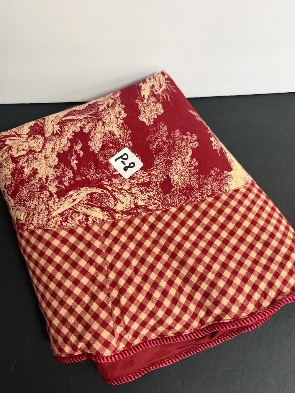Christmas Tree Skirt Colonial Country Scene Red and Cream 50” Vintage